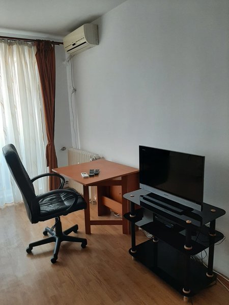 Dristor, 100 m metrou, piata, mall Park Lake,